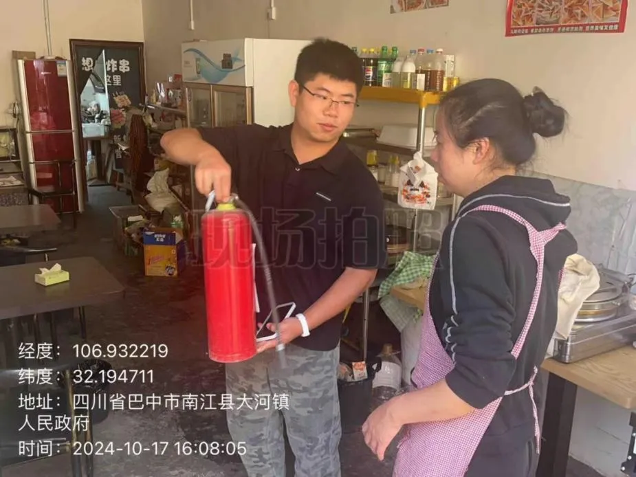 四川先进典型！川影人颜赫宏扎根西部，700天用青春铺就一条乡村幸福路